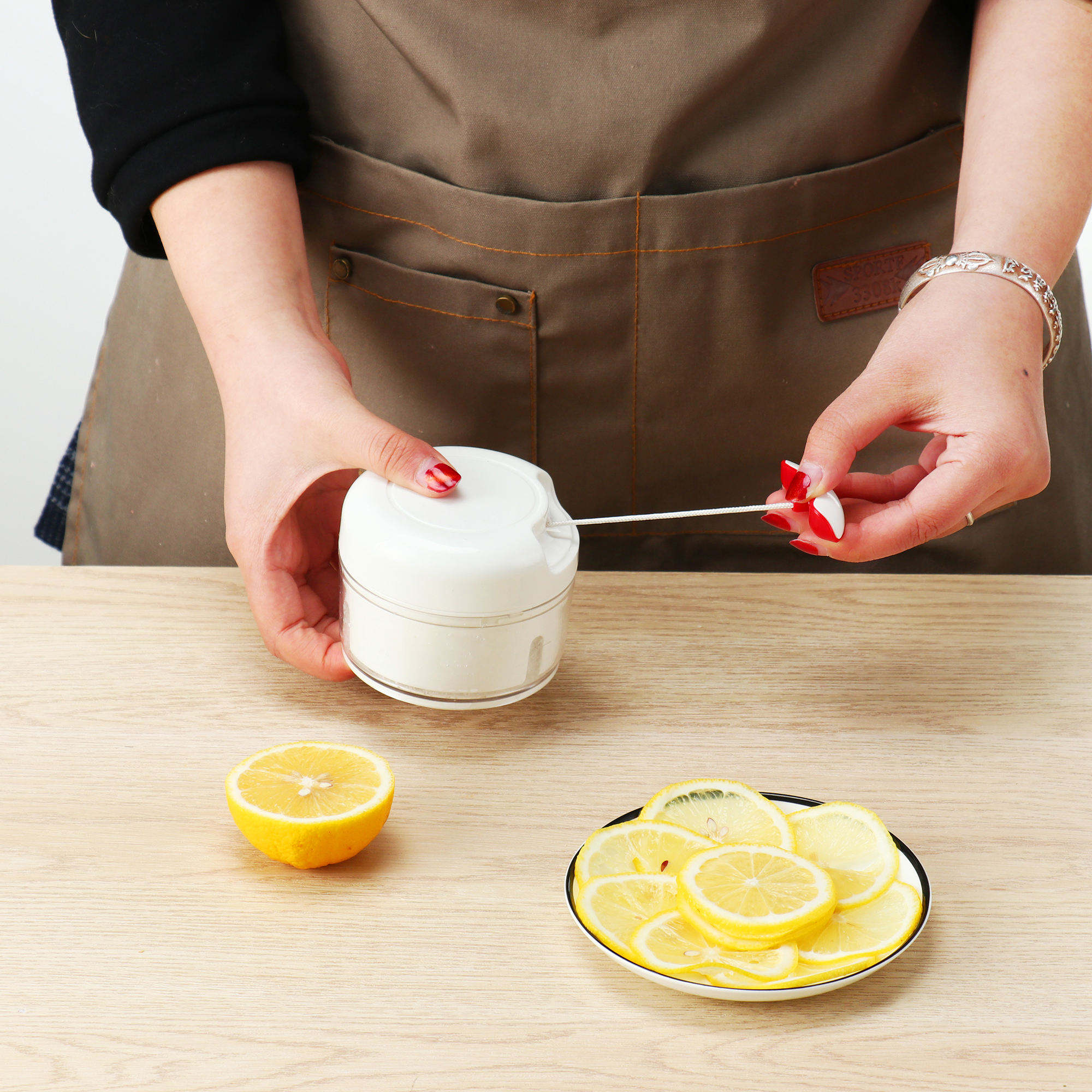 Mini Garlic Slicer Household Mincing Machine - Image 4
