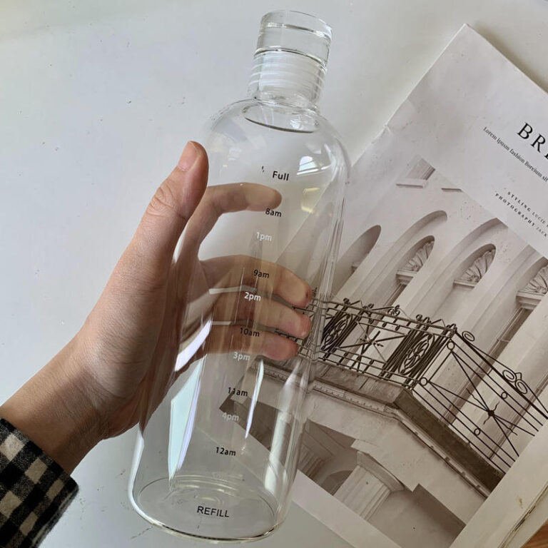 Transparent Plastic Water Bottle 750ml - Image 3
