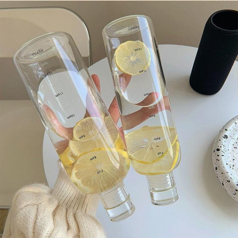 Transparent Plastic Water Bottle 750ml - Image 4