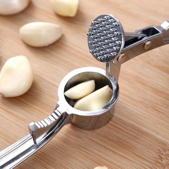 Stainless Steel Garlic Press – Kitchen Garlic Mincer for Easy Crushing - Image 2