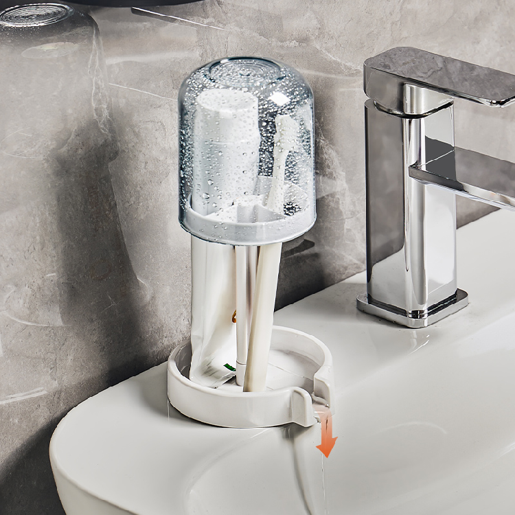 3-IN-1 TOOTHBRUSH HOLDER